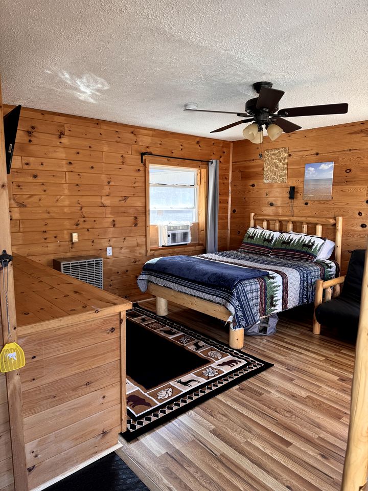 Cabins (United States of America, Ocqueoc, Michigan)