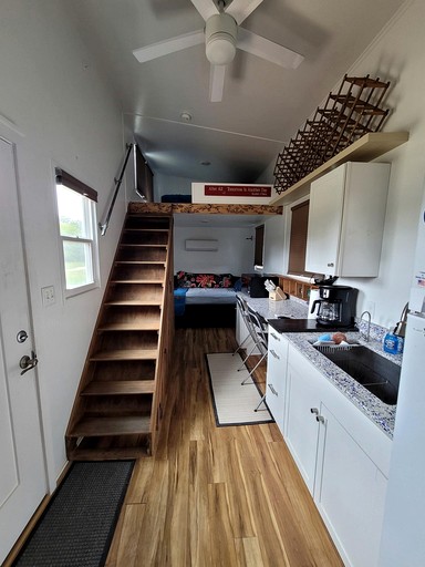 Tiny Houses (United States of America, Camp Wood, Texas)