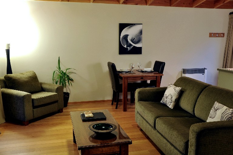 Cottages (Takaka, South Island, New Zealand)