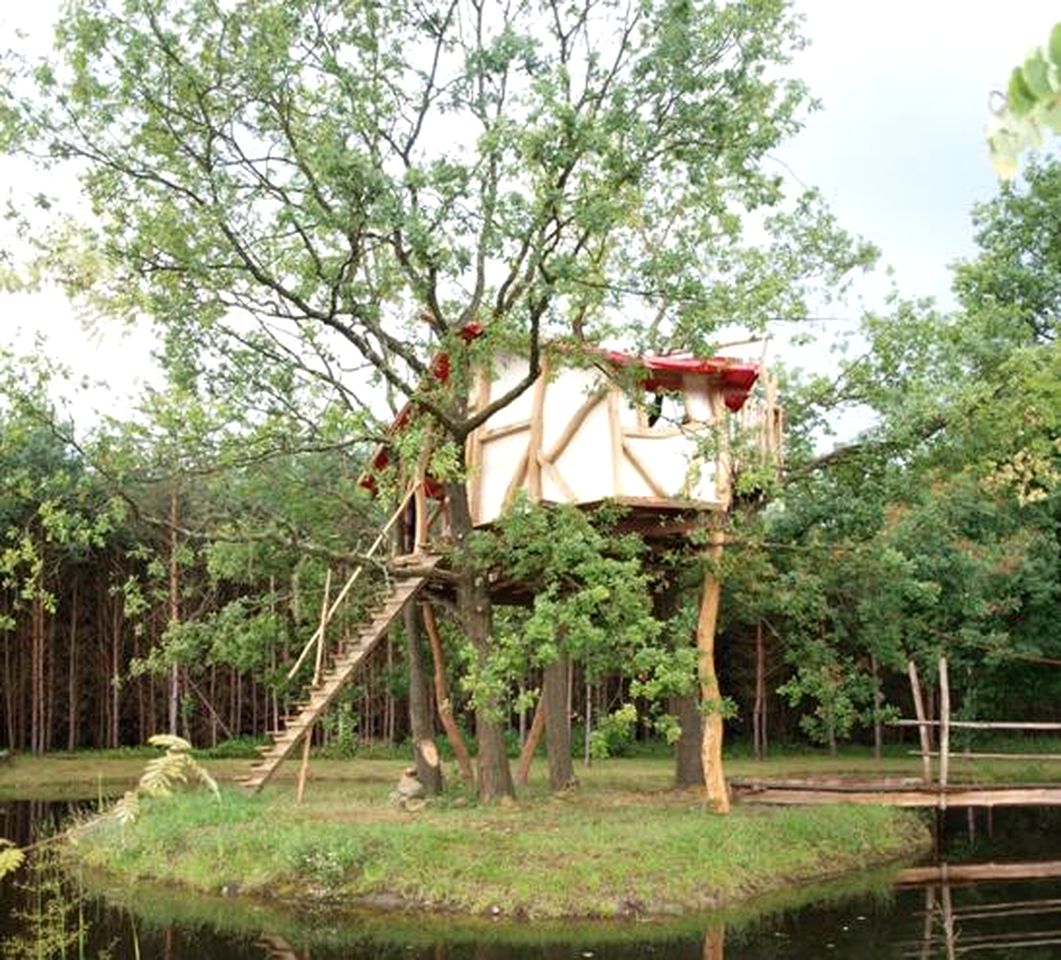 Rustic Tree House on an Adventure Park near Görlitz, Germany