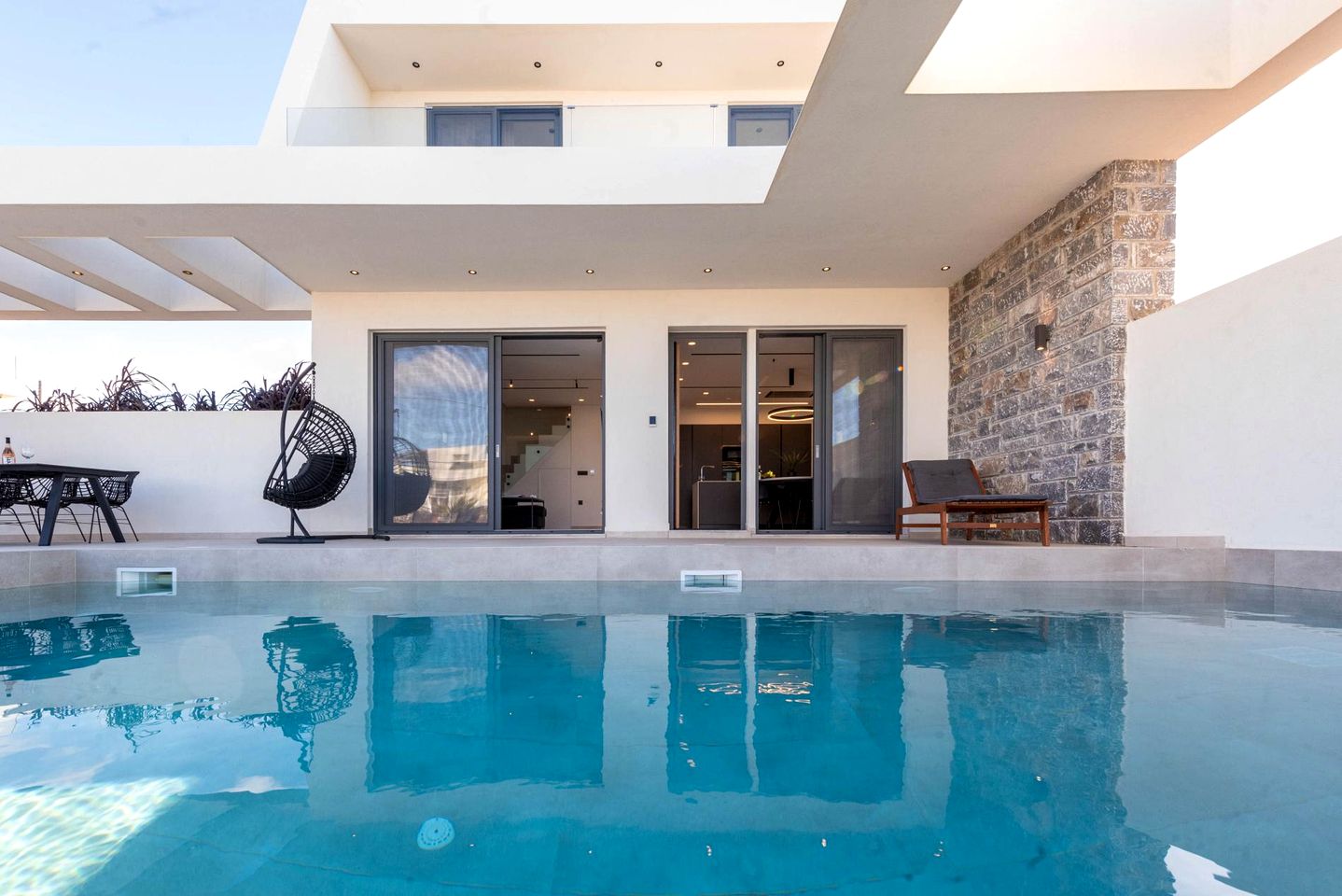 Modern Luxury Villa with Pool and Garden Oasis close to Beaches in Anissaras, Hersonissos Crete