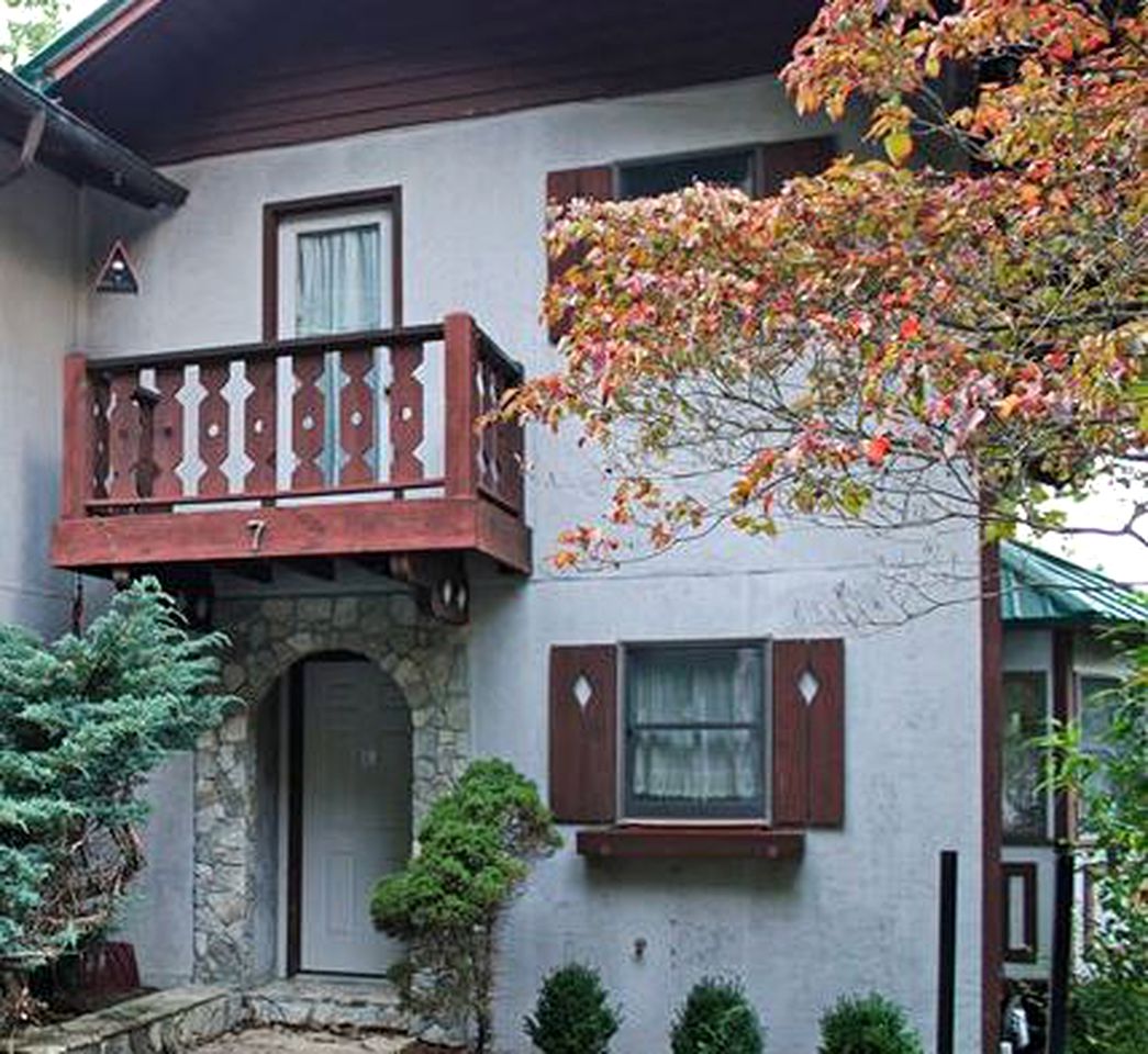 Vacation Rentals (Burnsville, North Carolina, United States)