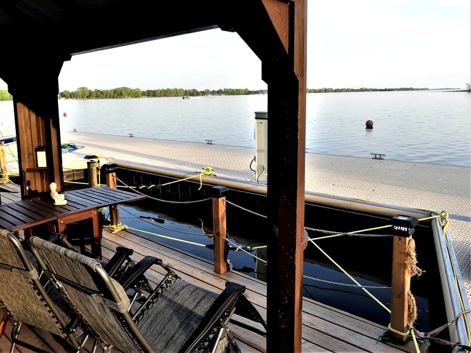 Floating Homes (Canada, Ile-aux-Noix, Quebec)