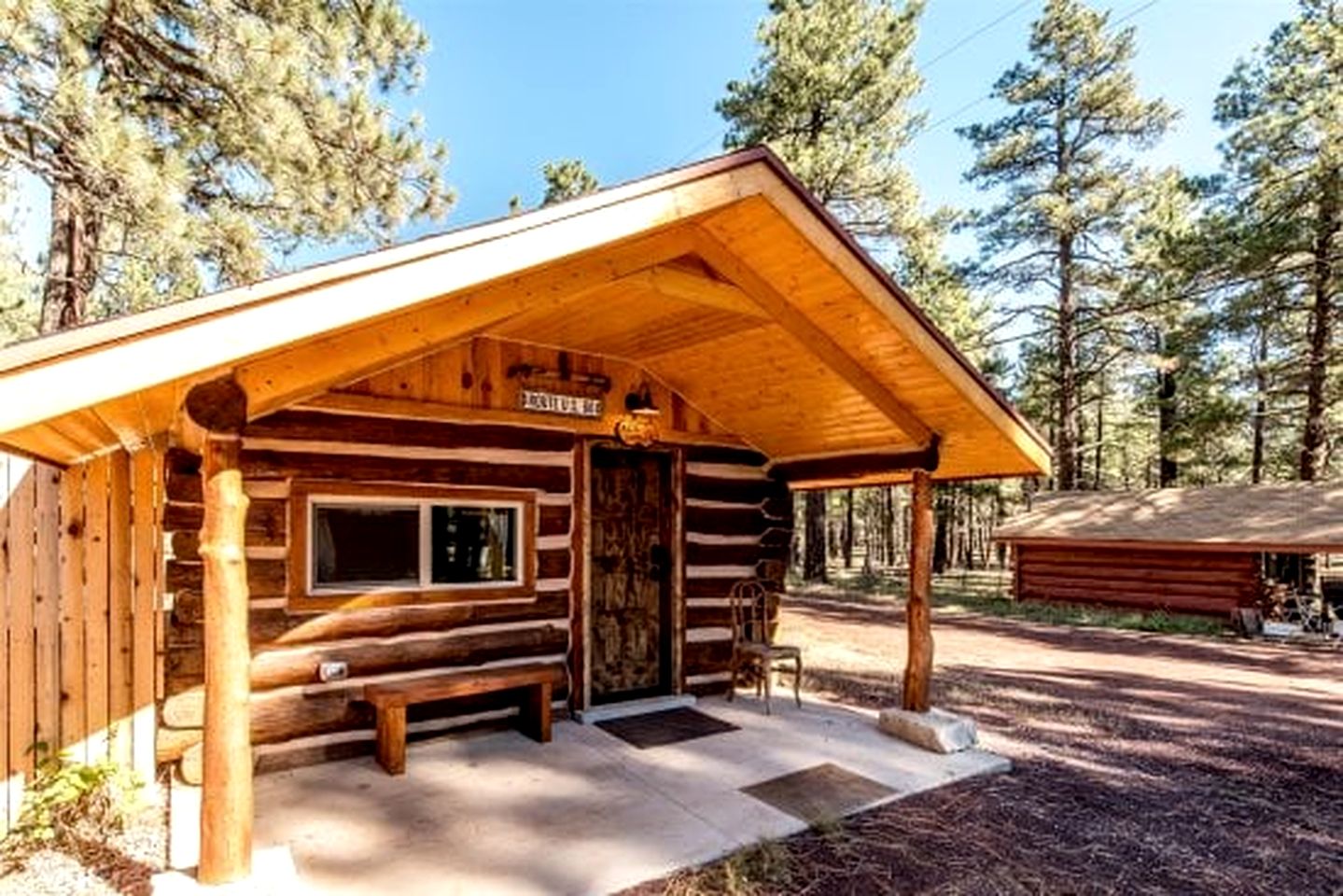 Cozy Historic Log Cabin with Fire Pit and Private Backyard on the Edge of the Kaibab National Forest in Parks, Arizona