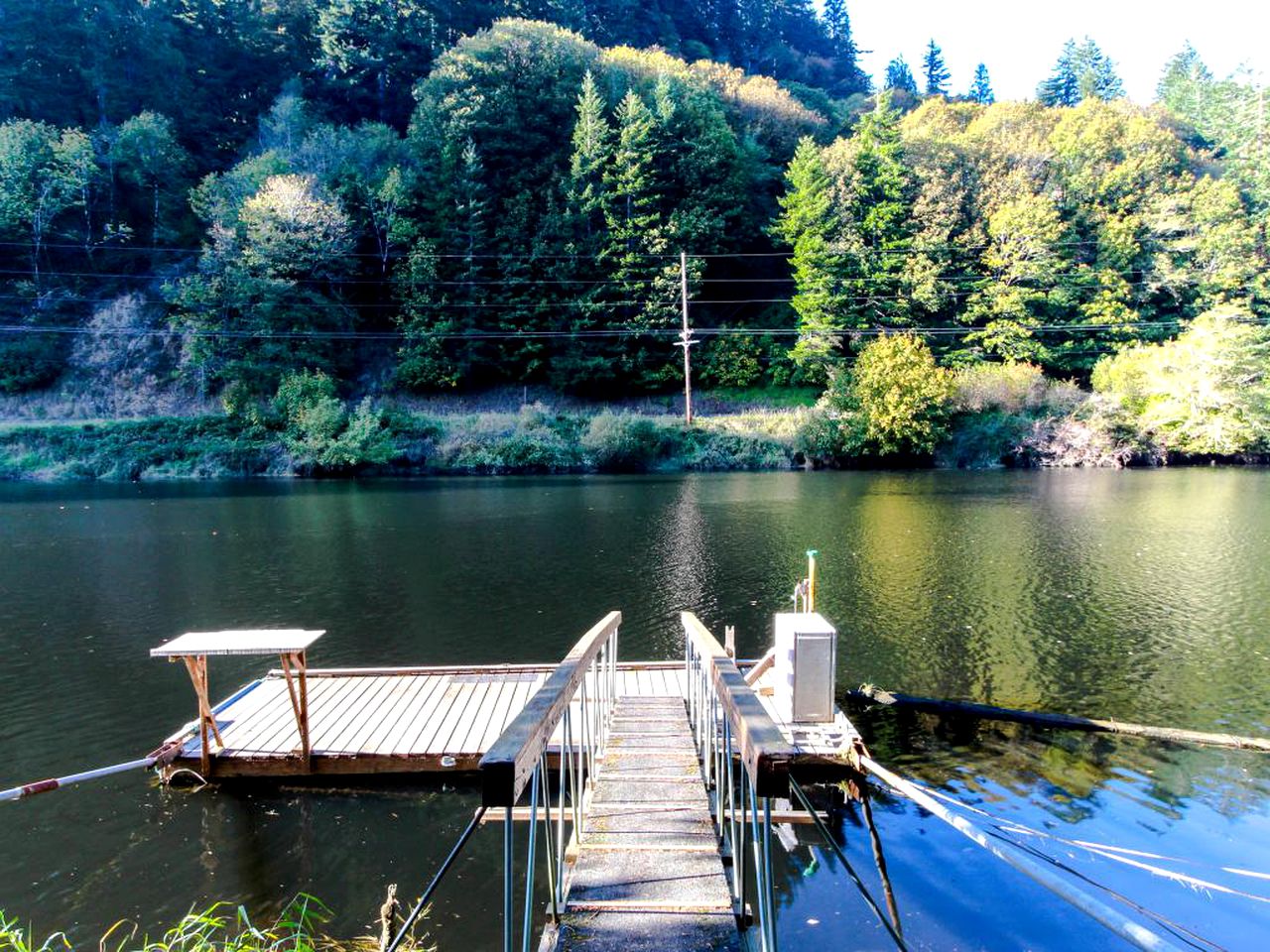 Cabins (Waldport, Oregon, United States)