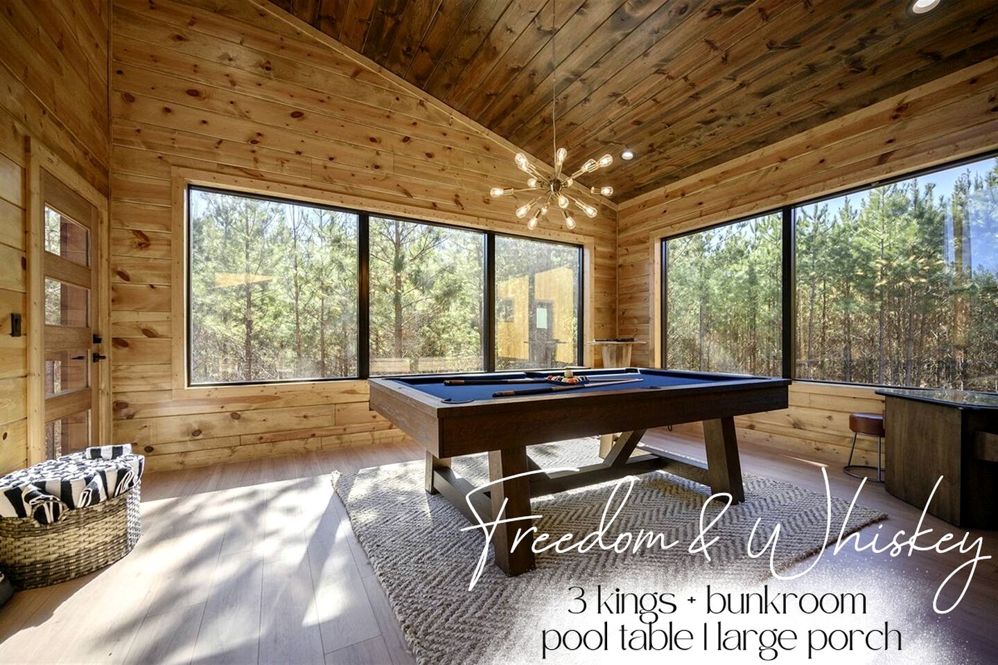 Cabins (United States of America, Broken Bow, Oklahoma)