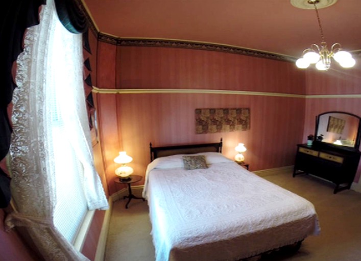 Nature Lodges (Rutland, Vermont, United States)