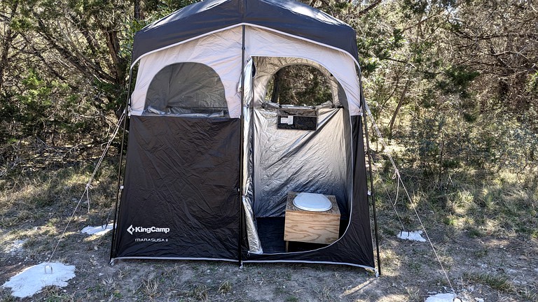 Snug Safari Tent for Glamping Getaways to Texas Hill Country | Safari Tents (Bandera, Texas, United States of America)