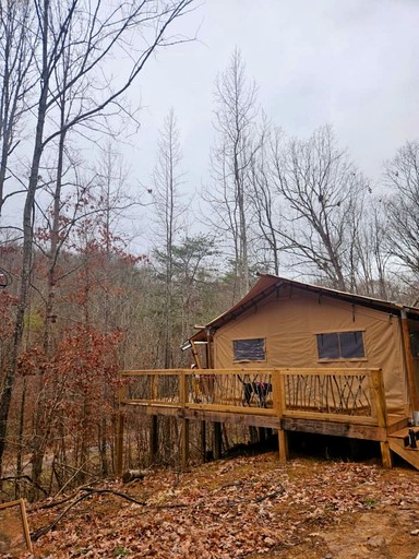 Amazing Safari Tent with Stunning Nature Views from a Private Deck in Trenton, Georgia