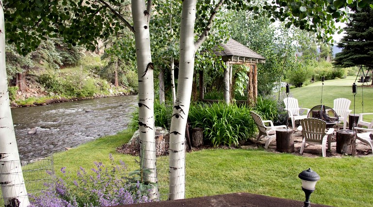 Nature Lodges (South Fork, Colorado, United States)