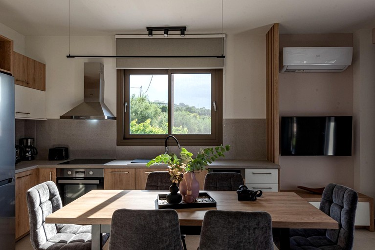 Villas (Greece, Agia Paraskevi, Attica)