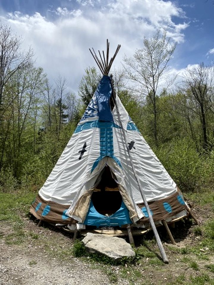 Tipis (United States of America, Chatham, New Hampshire)
