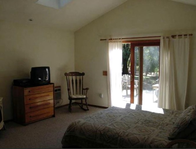Cottages (Middletown, California, United States)