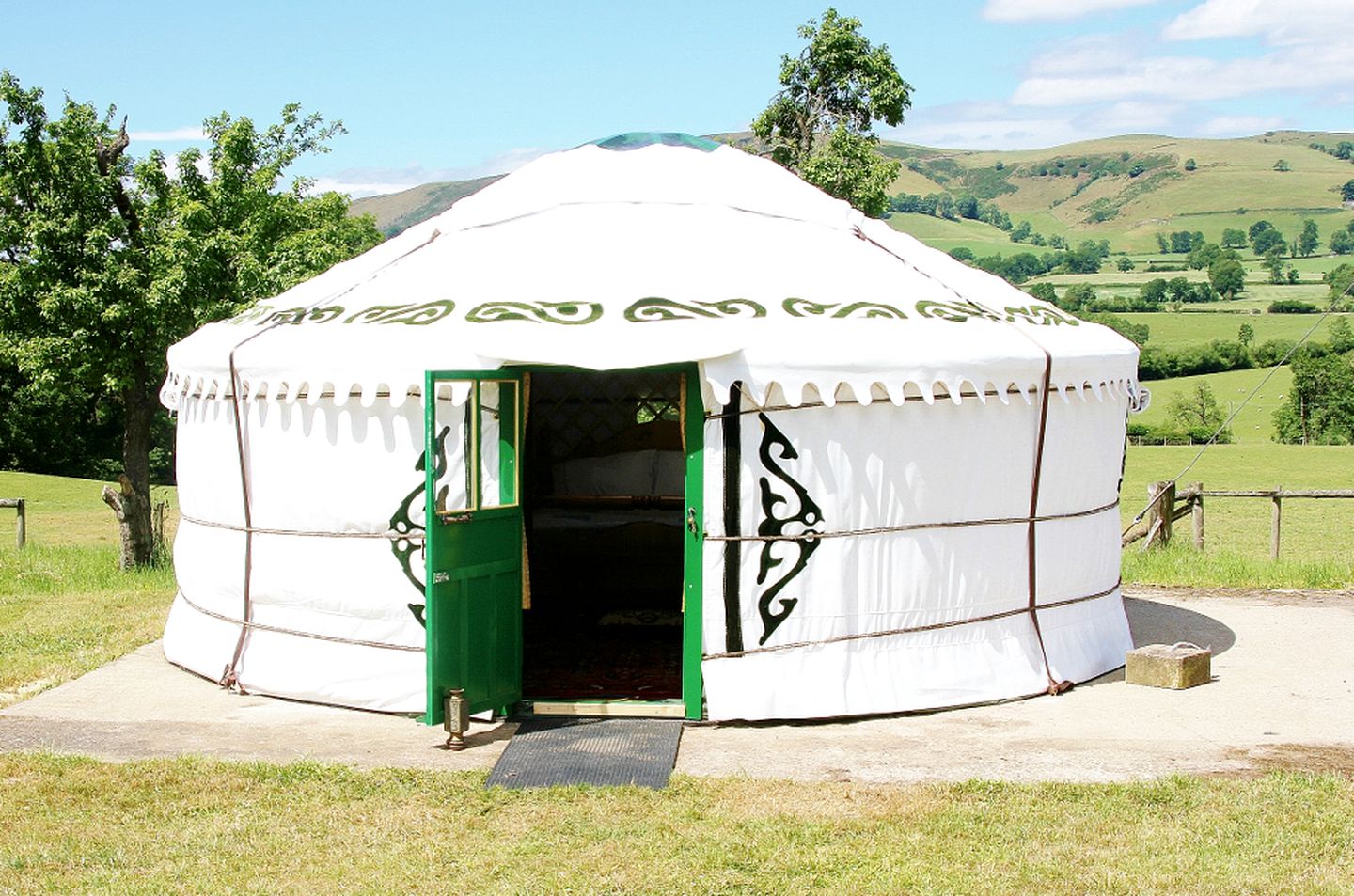 Yurts (Shropshire, England, United Kingdom)