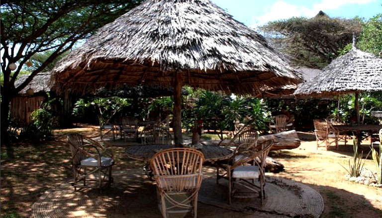 Huts (Manda Island, Lamu, Kenya)