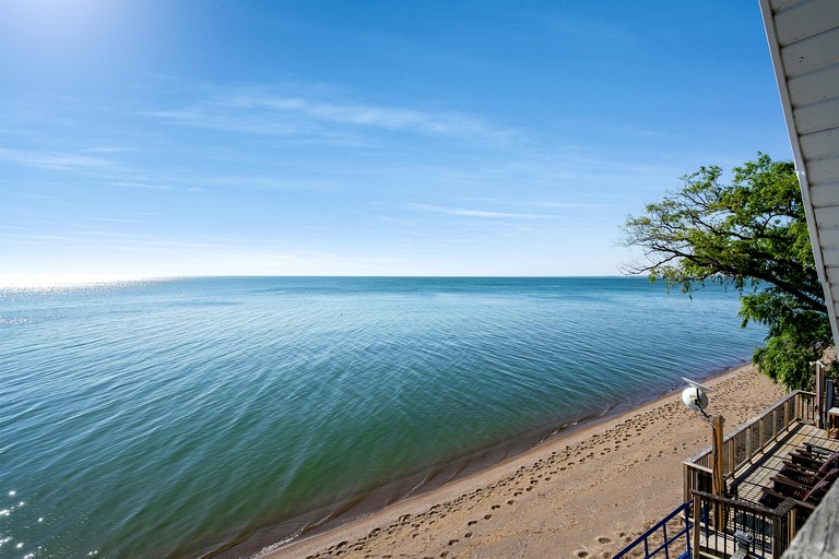 Cottages (Canada, Leamington, Ontario)