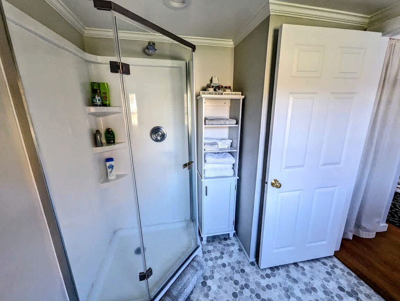 Cozy Waterfront Cottage with Private Beach and Fire Pit Near Gouldsboro, Maine