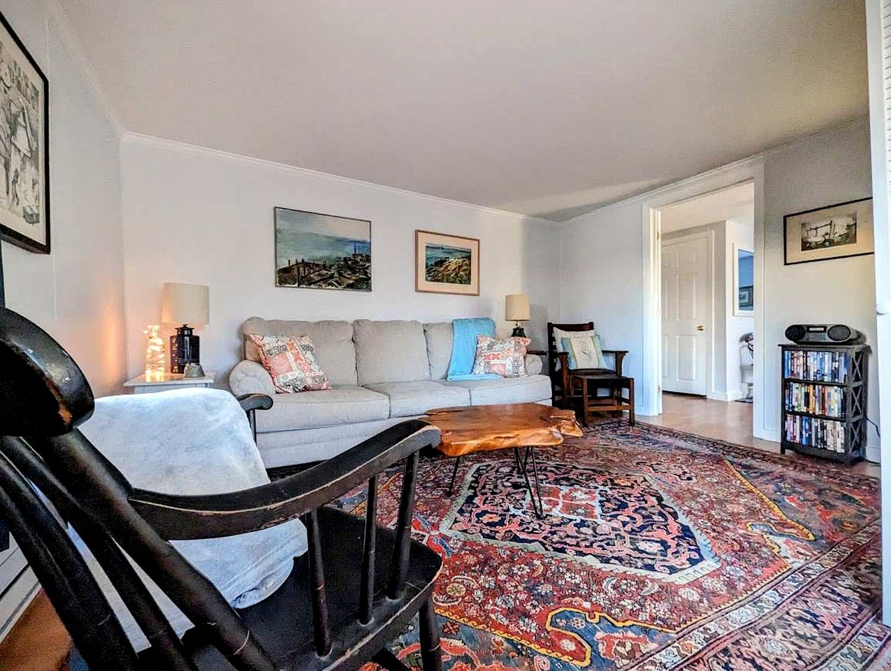 Cozy Waterfront Cottage with Private Beach and Fire Pit Near Gouldsboro, Maine