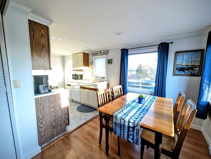 Cottages (United States of America, Gouldsboro, Maine)