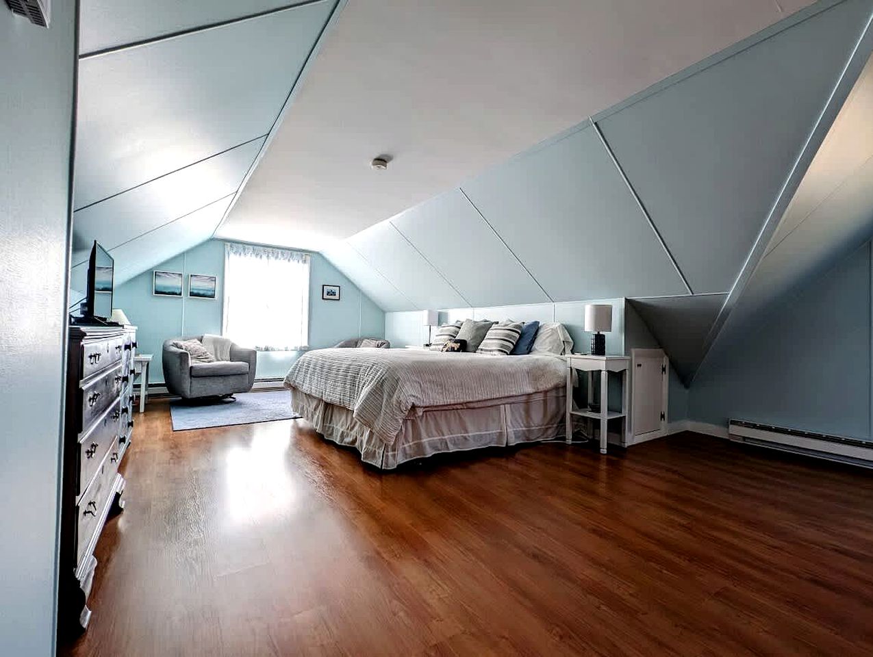 Cozy Waterfront Cottage with Private Beach and Fire Pit Near Gouldsboro, Maine