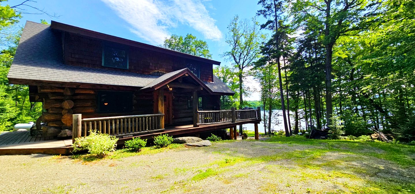 Vibrant Cabin Retreat Near Brassua Lake, Maine