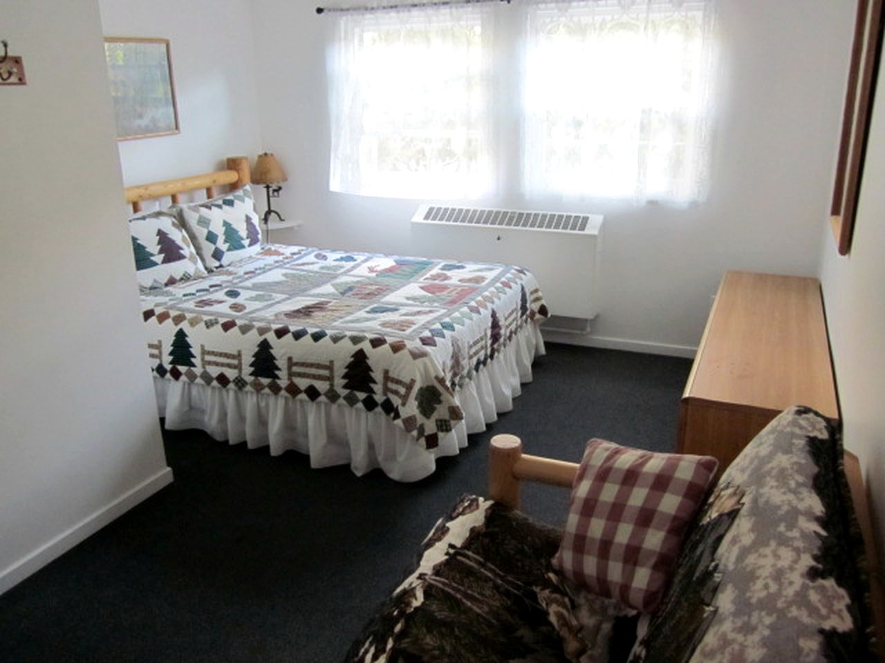 Nature Lodges (Mead, Washington, United States)
