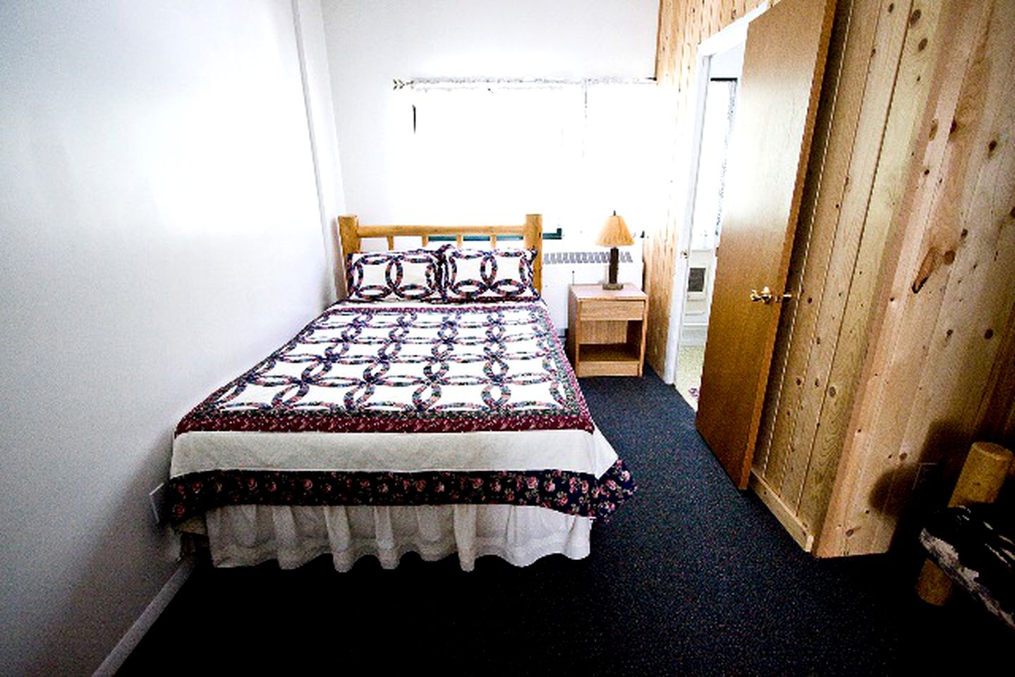 Nature Lodges (Mead, Washington, United States)