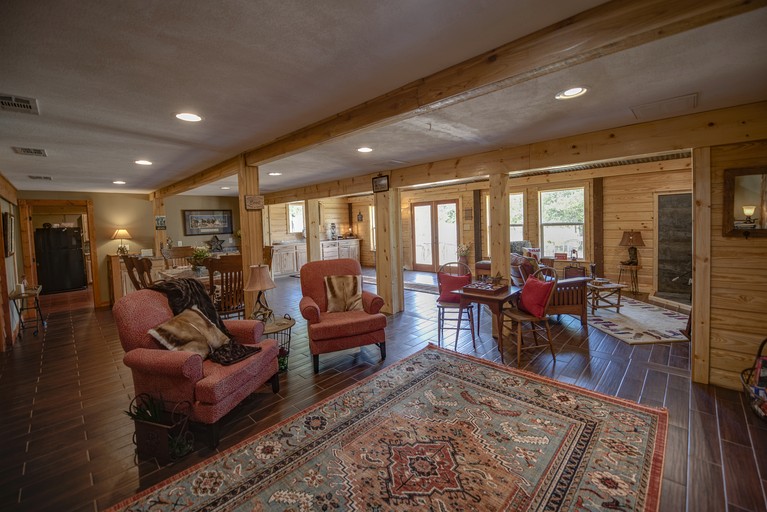Cabins (United States of America, Round Top, Texas)