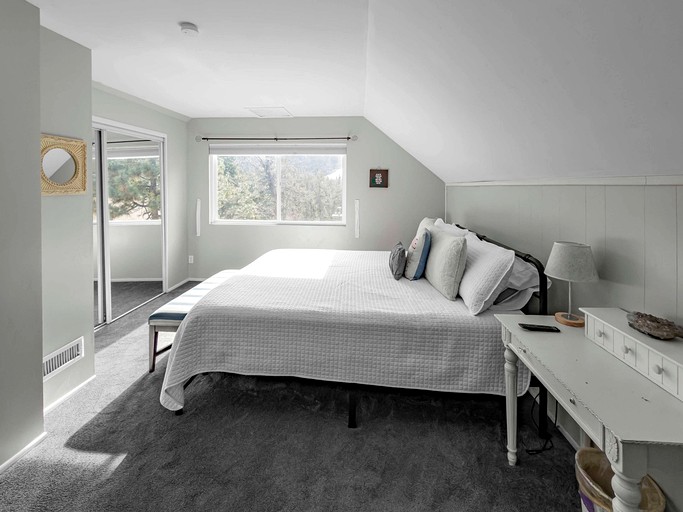 Cabins (United States of America, Big Bear, California)