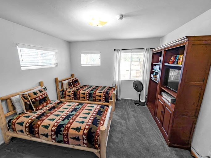 Cabins (United States of America, Big Bear, California)