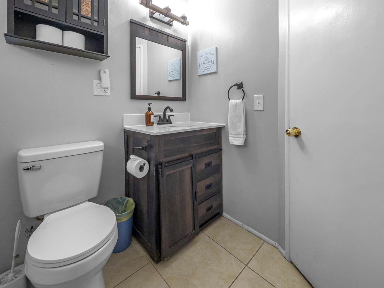 Relaxing Nature-Inspired Retreat with Cozy Lounge in Big Bear, California