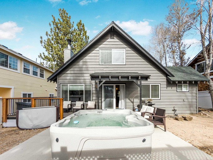 Cabins (United States of America, Big Bear, California)