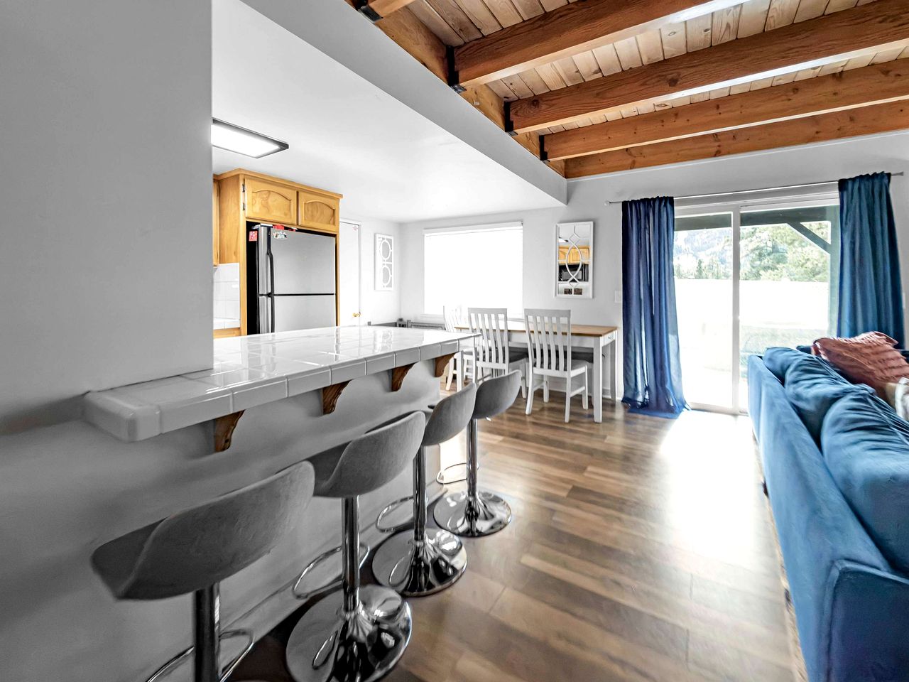 Relaxing Nature-Inspired Retreat with Cozy Lounge in Big Bear, California