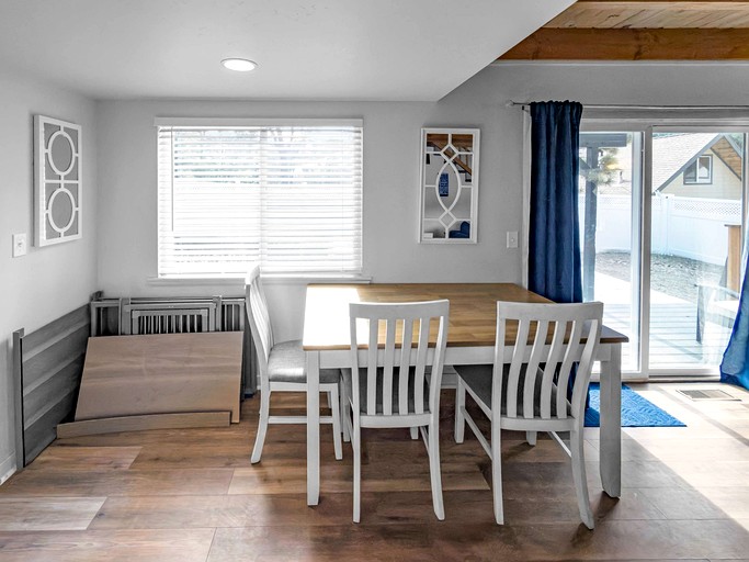 Cabins (United States of America, Big Bear, California)