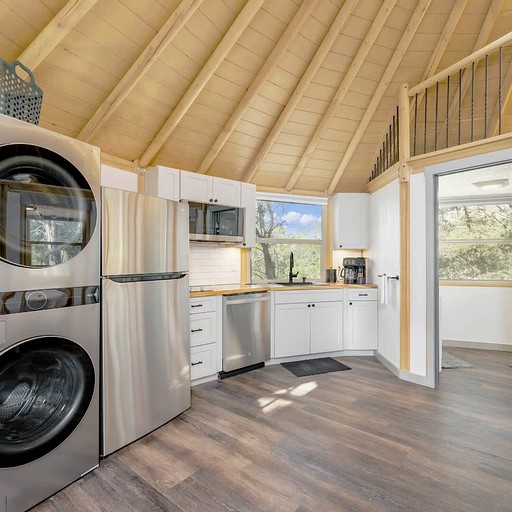 Cabins (United States of America, Canyon Lake, Texas)