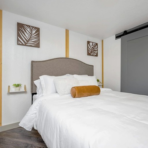 Cabins (United States of America, Canyon Lake, Texas)