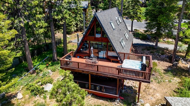 A-Frames (United States of America, Tahoe City, California)