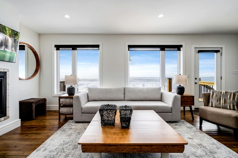 Beach Houses (Canada, Leamington, Ontario)