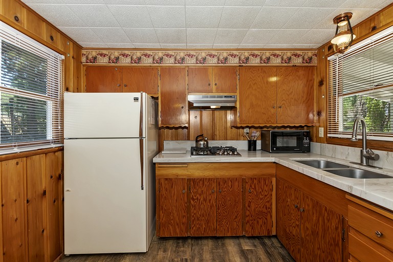 Cabins (United States of America, Big Bear Lake, California)
