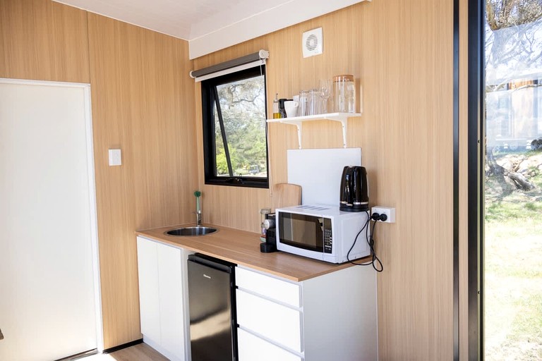 Vacation Rentals (Australia, --, --)