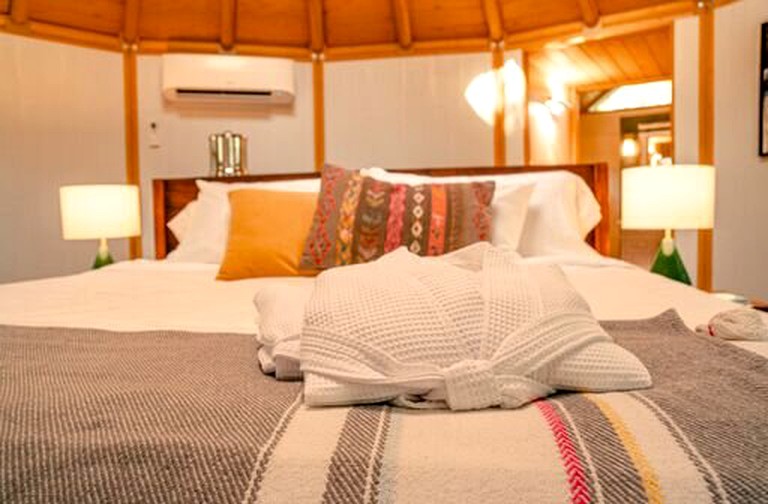 Yurts (Bastrop , Texas, United States)