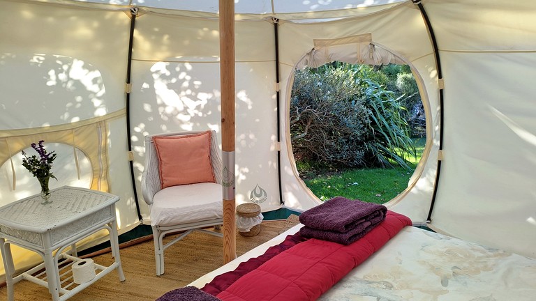 Bell Tents (New Zealand, Waiheke Island, North Island)