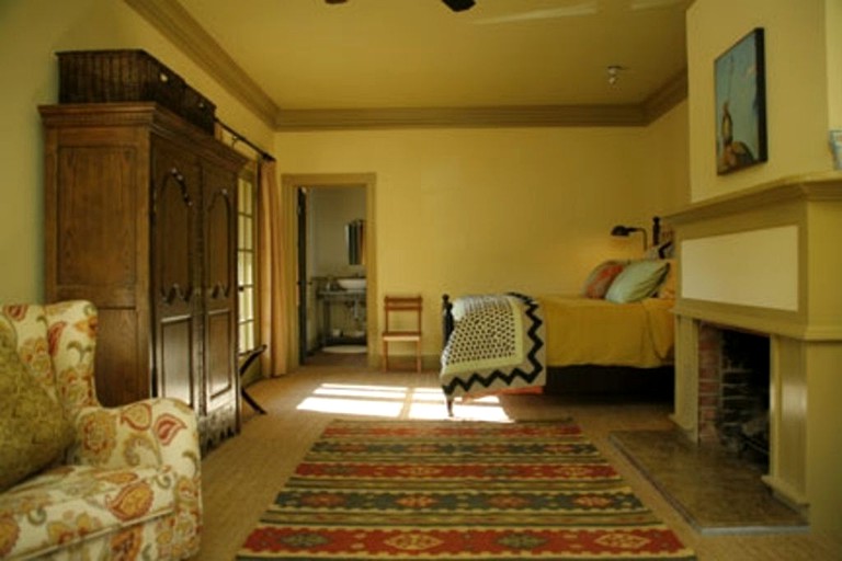 Cabins (Boonville, California, United States)