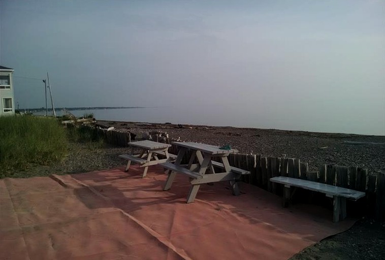 Cabins (Beresford, New Brunswick, Canada)