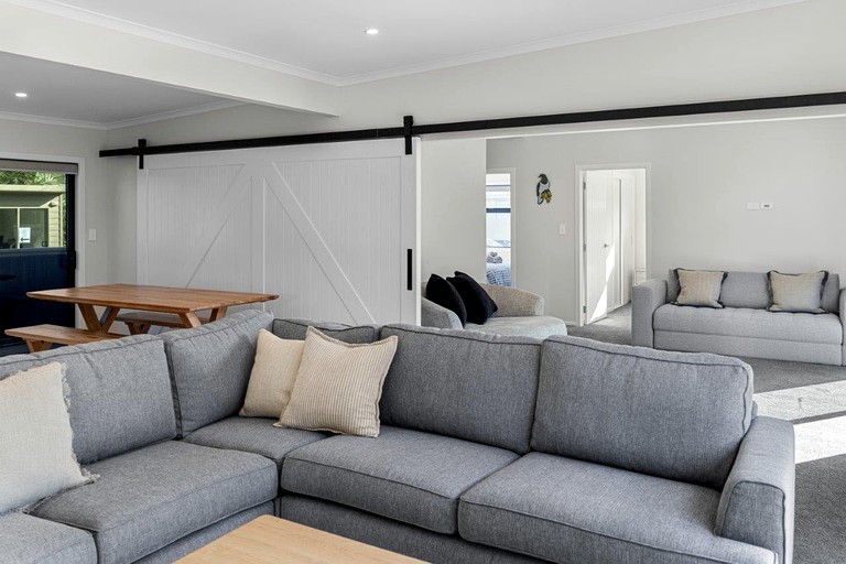 Vacation Rentals (New Zealand, Wahihi Beach, Bay of Plenty)