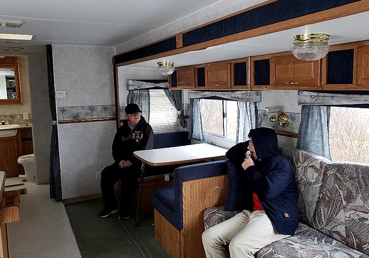 Caravans (Jeffersonville, New York, United States)