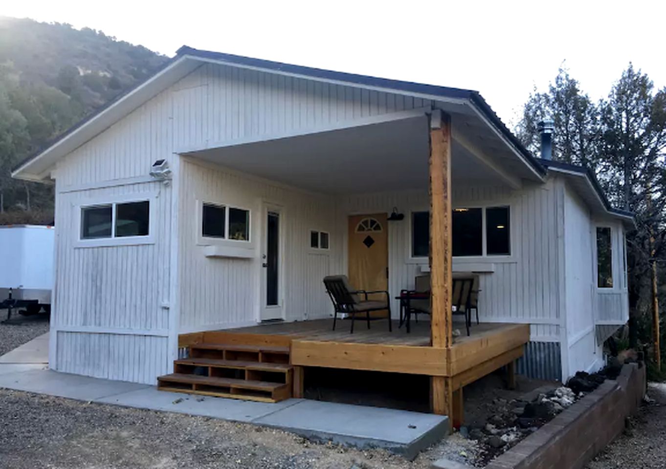 Cabins (Glendale, Utah, United States)