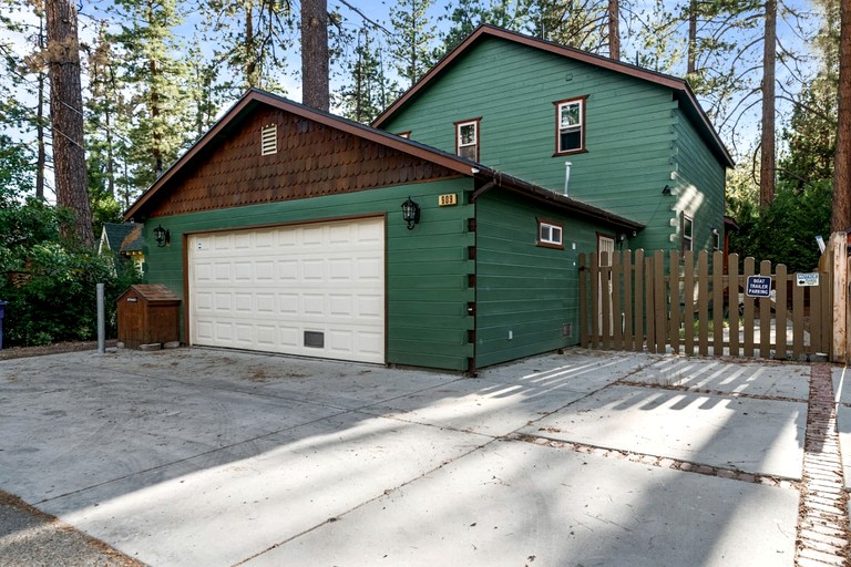 Cabins (United States of America, Big Bear, California)