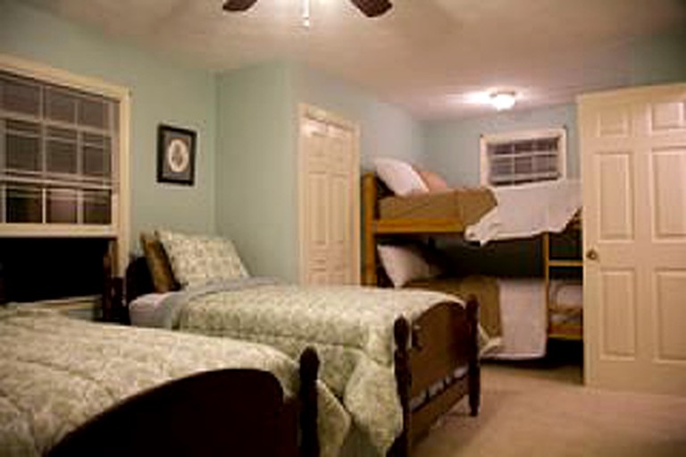 Vacation Rentals (New Castle, Virginia, United States)