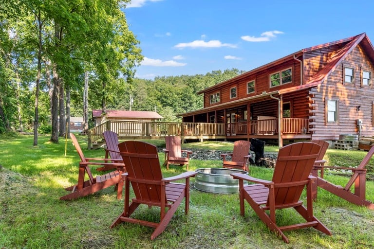 Cabins (United States of America, Stanton, Kentucky)
